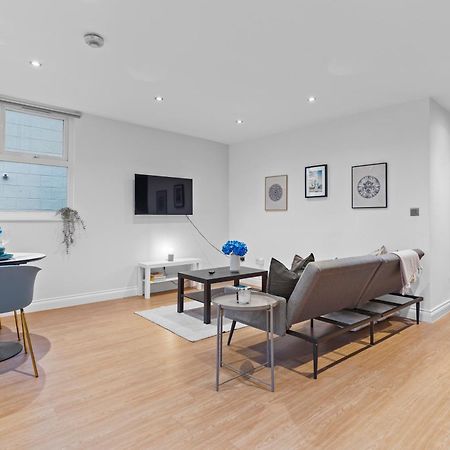 Modern Apartments London With Free Wifi Екстериор снимка