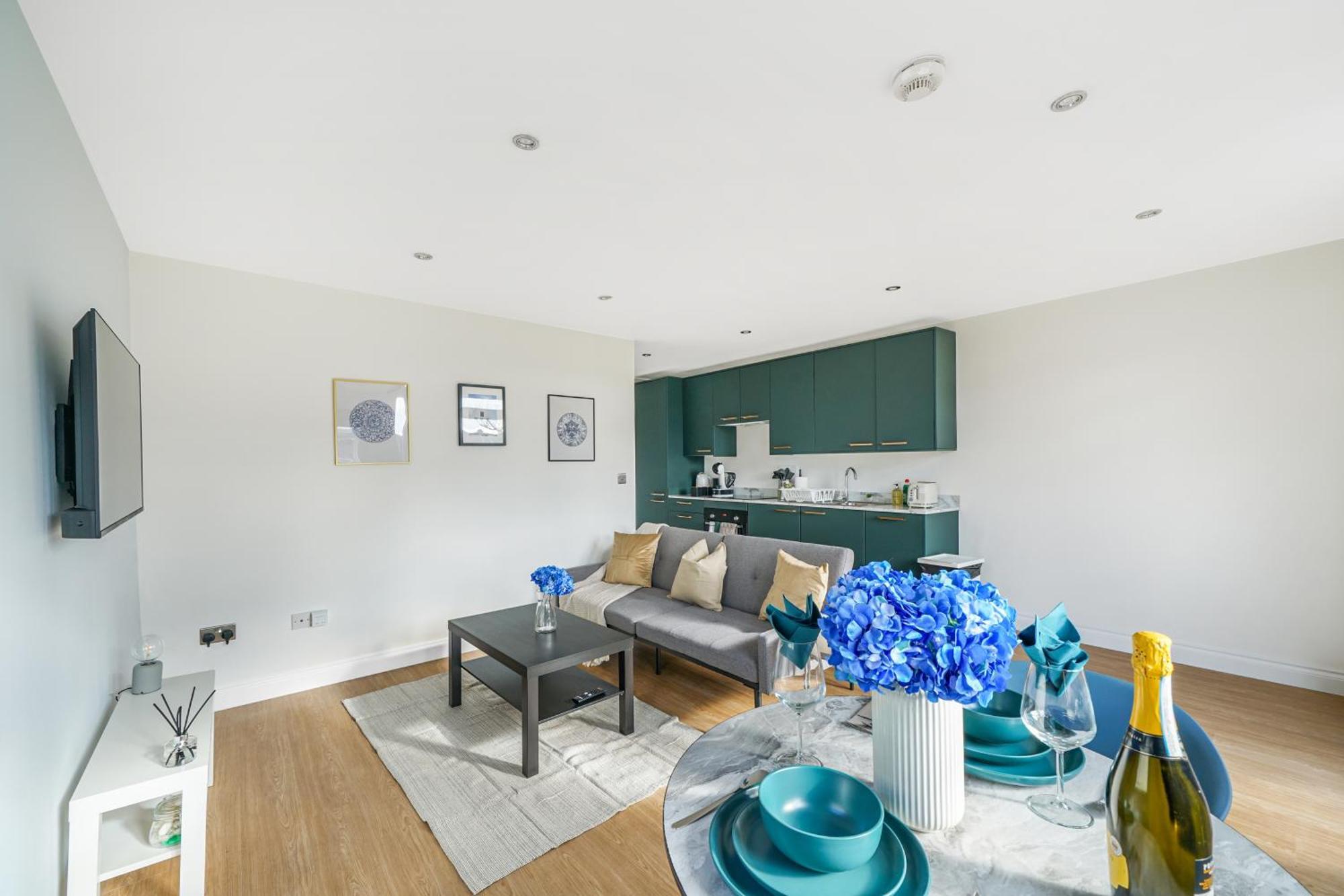 Modern Apartments London With Free Wifi Екстериор снимка