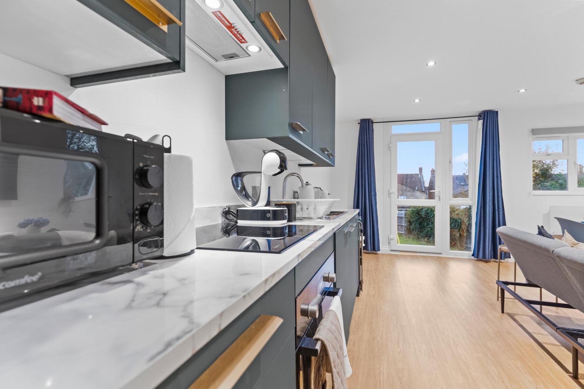 Modern Apartments London With Free Wifi Екстериор снимка
