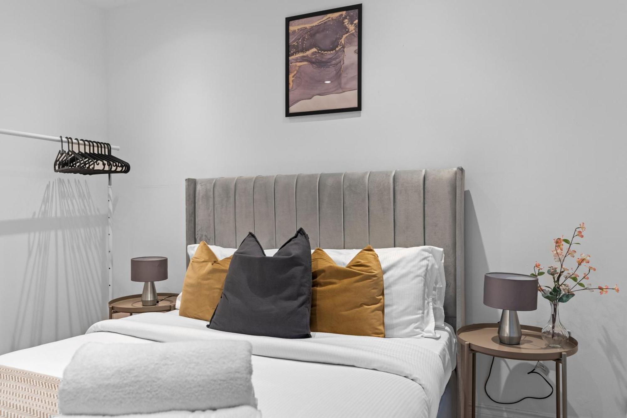 Modern Apartments London With Free Wifi Екстериор снимка