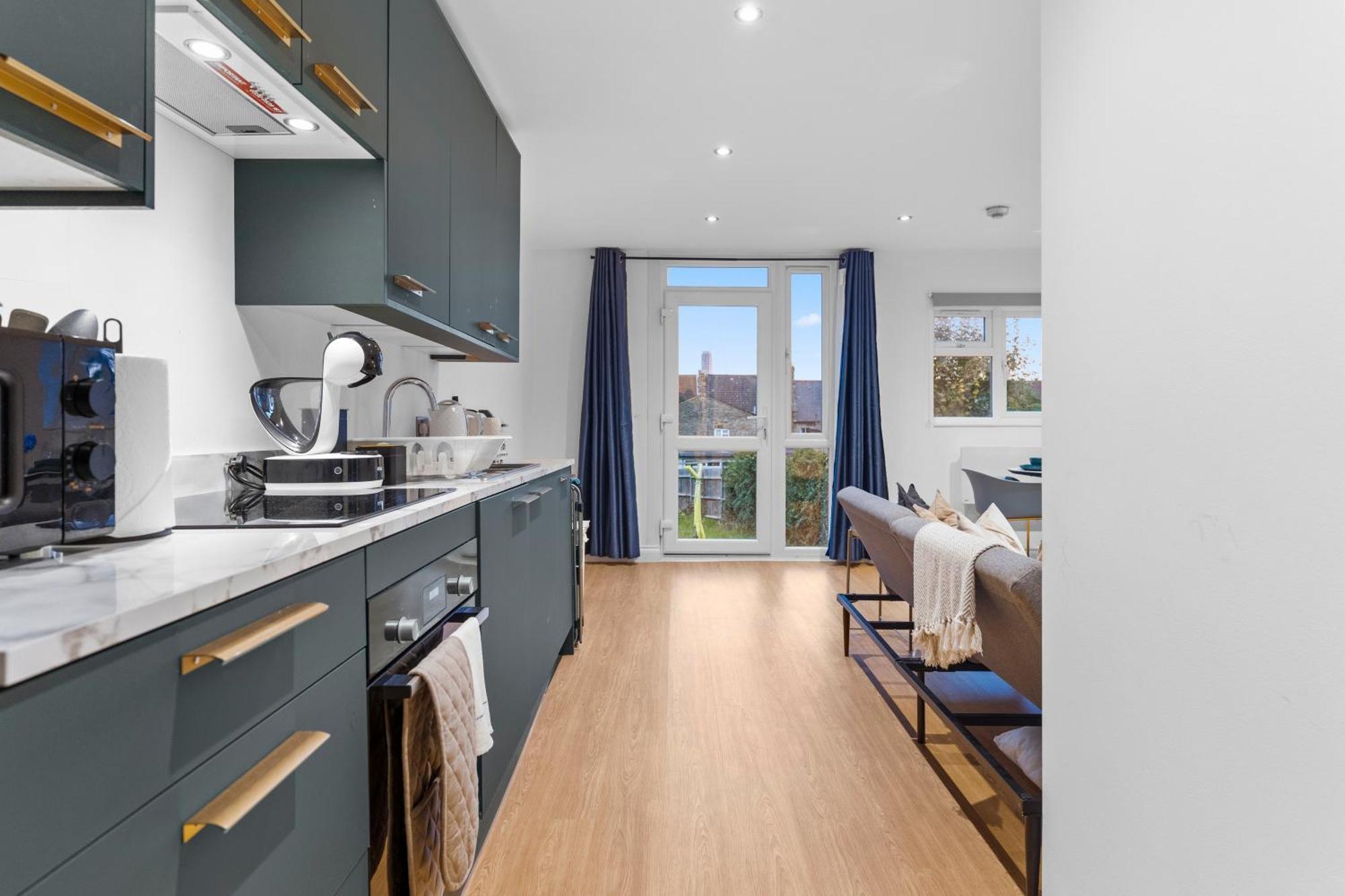 Modern Apartments London With Free Wifi Екстериор снимка
