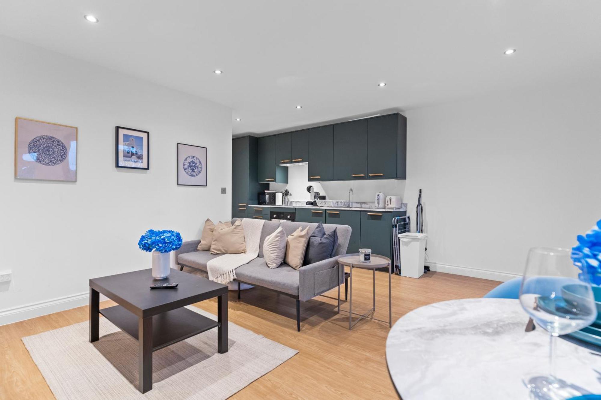 Modern Apartments London With Free Wifi Екстериор снимка