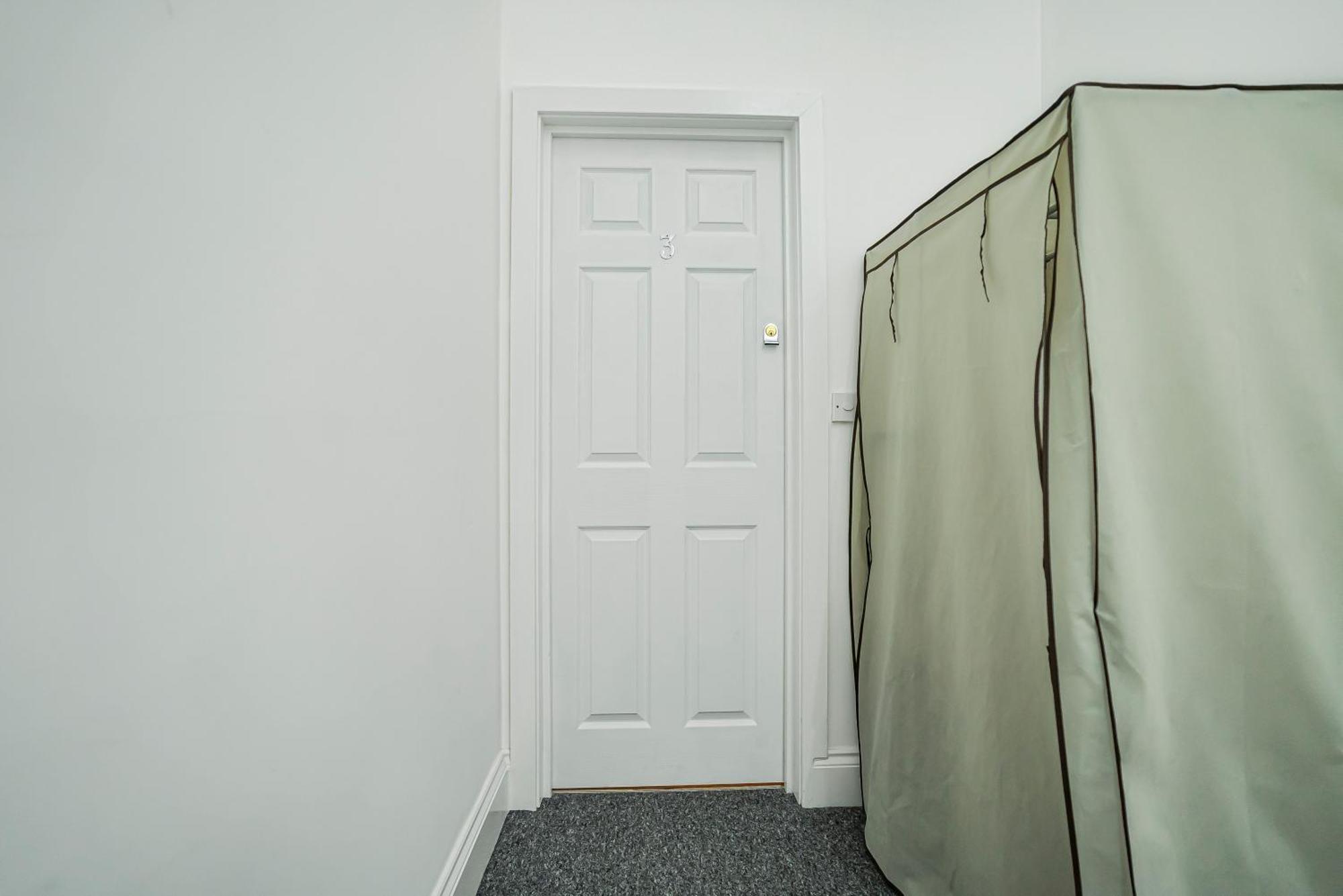 Modern Apartments London With Free Wifi Екстериор снимка