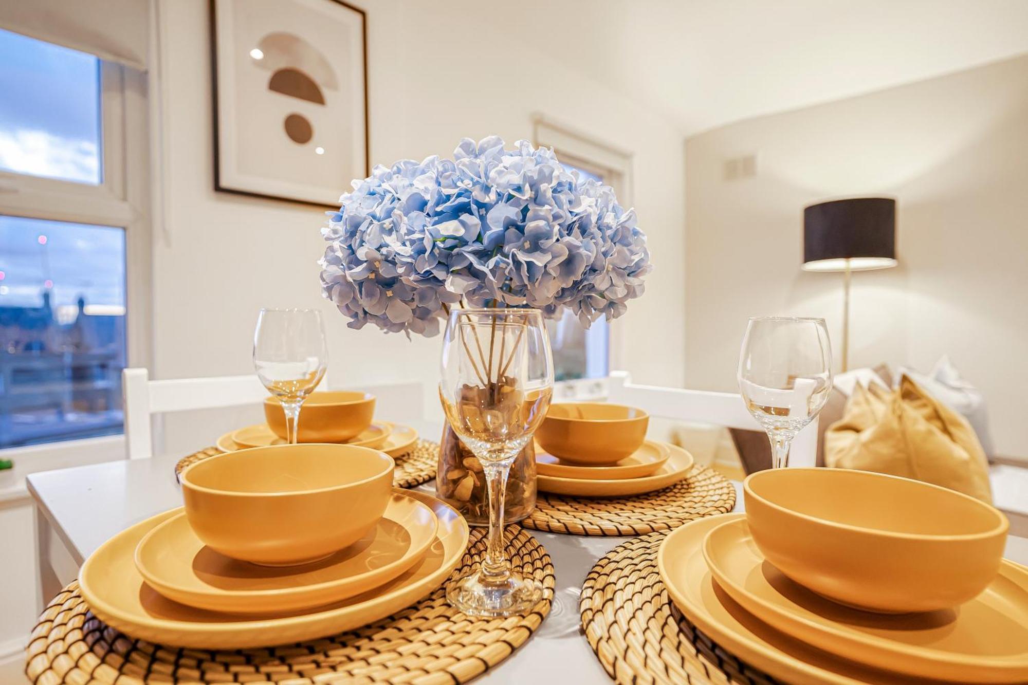 Modern Apartments London With Free Wifi Екстериор снимка