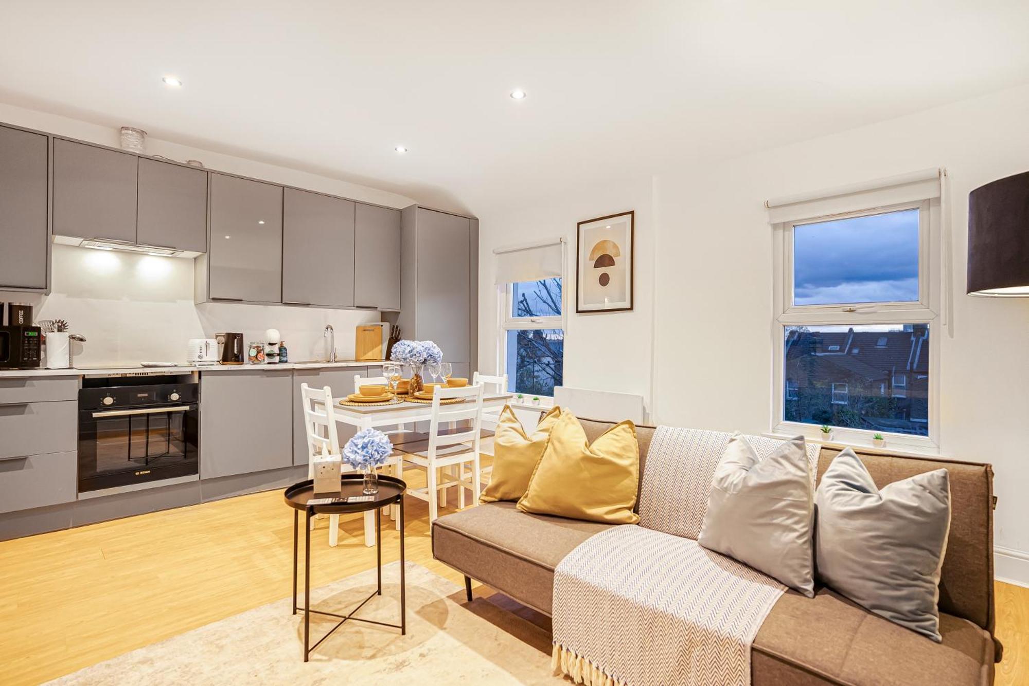 Modern Apartments London With Free Wifi Екстериор снимка